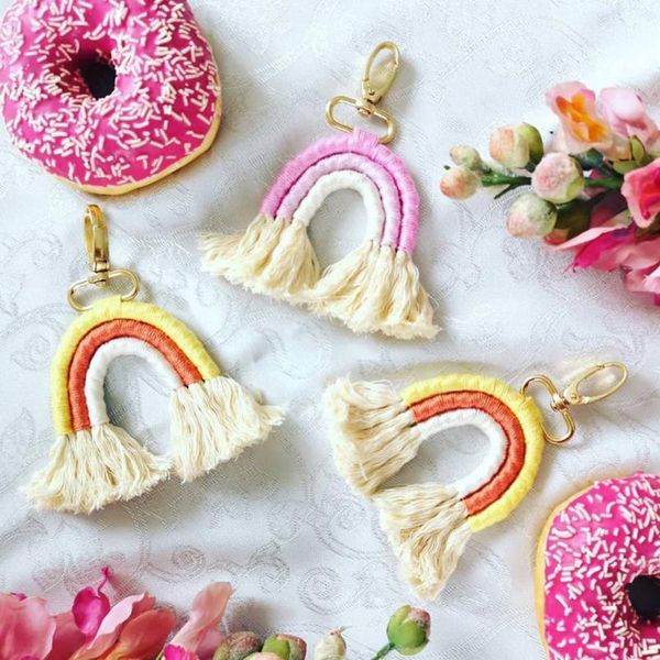 

decorative objects & figurines weaving rainbow keychains for women boho handmade key holder keyring macrame bag charm car hanging jewelry gi
