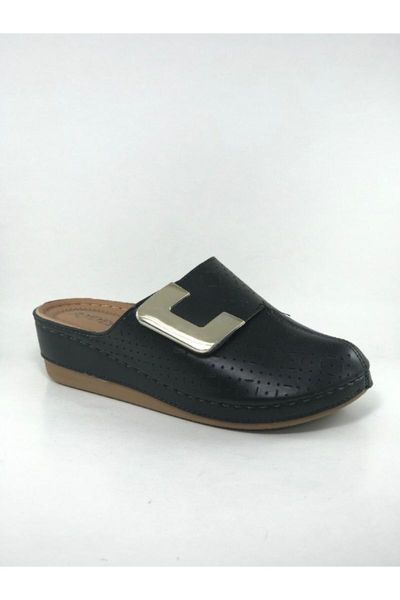

slippers women black front indoor