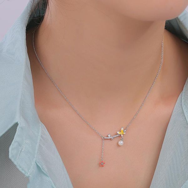 

pendant necklaces 2021 fahsion style summer women's sweet flower butterply pearl design necklace zircon simple jewelry accessory, Silver