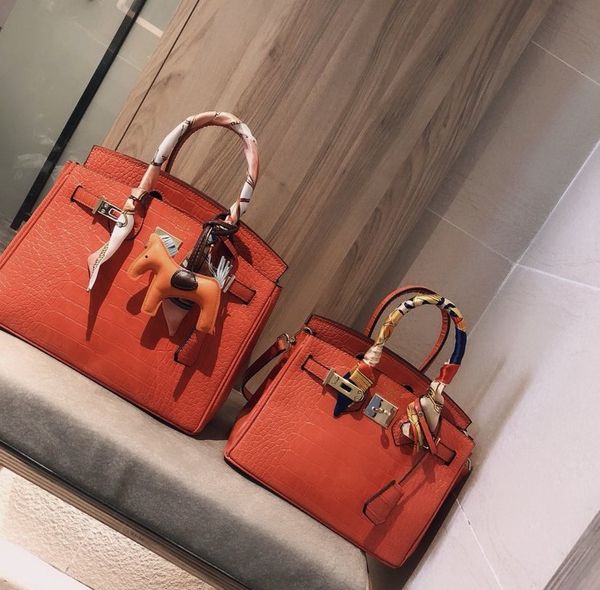 

2021 on selling luxury classic brand leather fashion bags women backpack handbags ladies shoulder bag evening handbag -l3494, Red;black