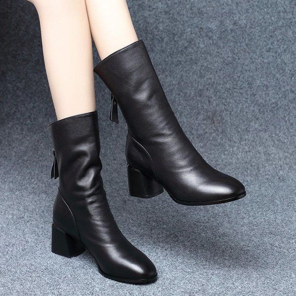 

boots 2021 autumn and winter thick heel round toe high heels fleece short women's mid-heel mid-up, Black