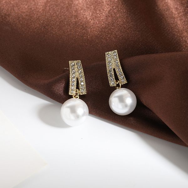 

cuffs stud earrings silver needle 2021 korean pearl temperament diamond inlaid mini small fragrance quality female