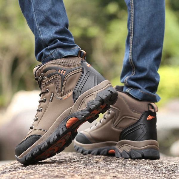 

2021 high outdoor mountaineering shoes hiking large casual sports