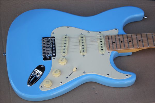 

electric guitar with special price, professional performance for beginners