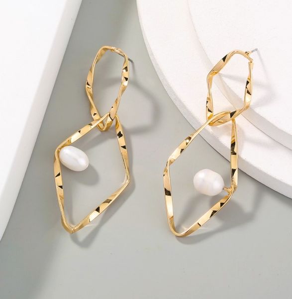 

european and american simple pearl chandelier temperament double rhombic alloy pendant creative jewelry, Silver