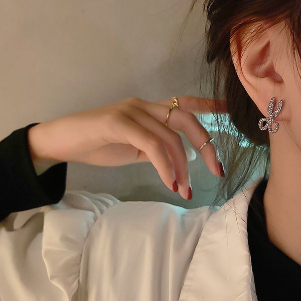 

925 silver needle fashion niche design full diamond small scissors earrings, versatile temperament, simple fashion earrings and earrings