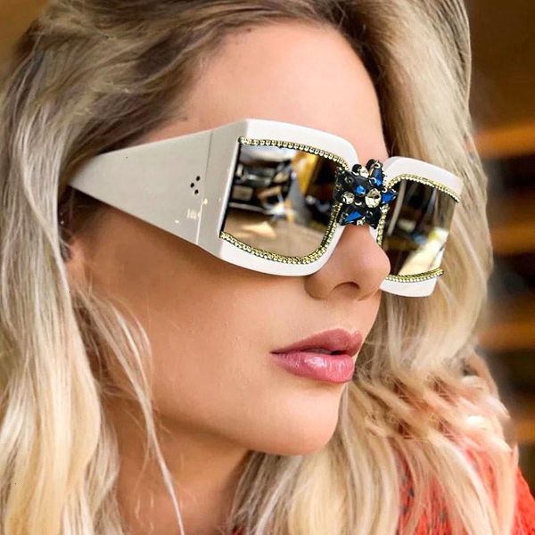 

sunglasses style vintage diamond ladies rhinestone 2021 fashion woman one piece square glasses, White;black