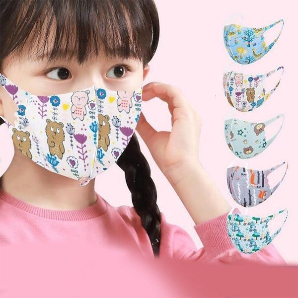 Çocuklar Karikatür Baskılı Yıkanabilir Yüz Maskesi Tasarımcısı Moda Maskeleri Nefes Anti Toz Solunum Anti-Bakteriyel Kullanımlık İpek Buz Çocuk Lamy