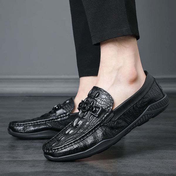 

45.46.47 new layer cowhide mens loafers embossed leather casual shoes slip on leather shoes trendy slip-on loafers for men, Black