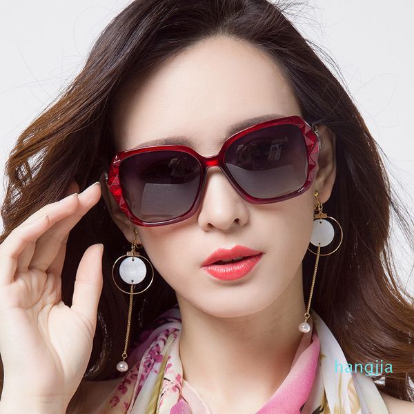 

2021 new ladies sunglasses trend toad glasses fashion big frame sunglasses vacation retro sunglasses, White;black