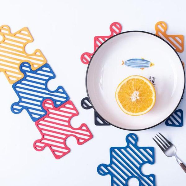 

puzzle placemat hollow jigsaw mat coaster heat-resistant soft non-slip coasters kitchen tableware tool ld61201