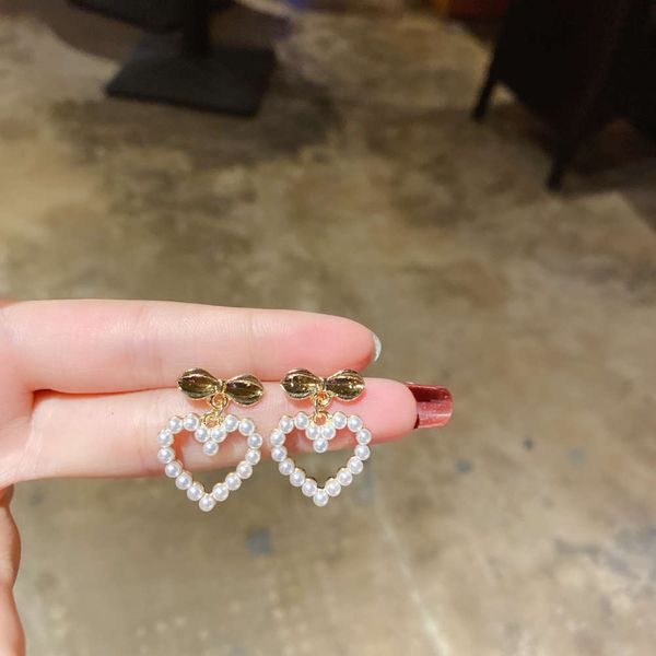 

peach pearl earrings simple earrings