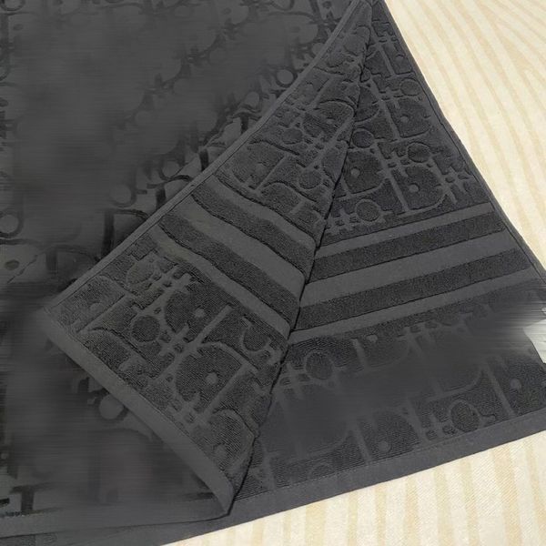 

luxury designer classic towels three-dimensional letter beach vacation bath towel large size 80*160cm high-quality cotton soft and comfortab