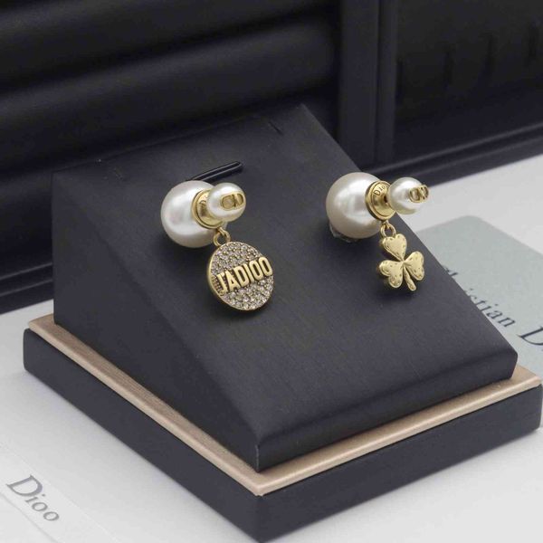 

d dijiawang earrings fashion temperament pearl luxury designer family jewelry red 2021 asymmetric female cd letter, Red;brown