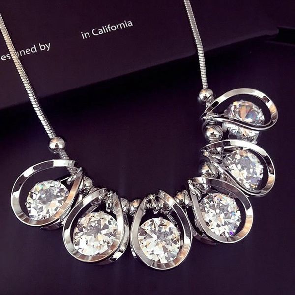 

pendant necklaces low-key luxury sparkling crystal necklace and korean short clavicle women's wholesale, Silver