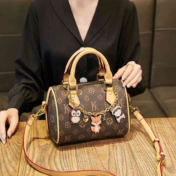 

bags handbags wallets bag 2021 fashion summer boston pillow versatile shoulder printed messenger hand women, Black;red