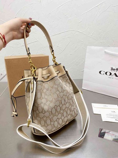 

2021 fashion portable one shoulder drawstring old flower cross bucket women's bag