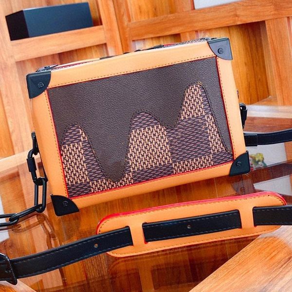 

ladies soft trunk small box bag retro plaid old flower crossbody handbag classic square shoulder case handbags black chain suitcase, Black;red