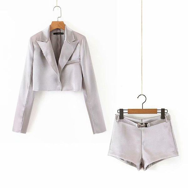 

women's shorts the 2021 autumn has a beltshiny suit u20-26416, White;black