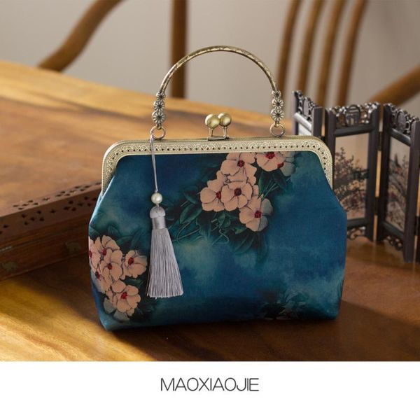 

blue vintage flowers women evening bags handmade 2021 tassel lady clutch bag elegant chain party wedding purse handbag