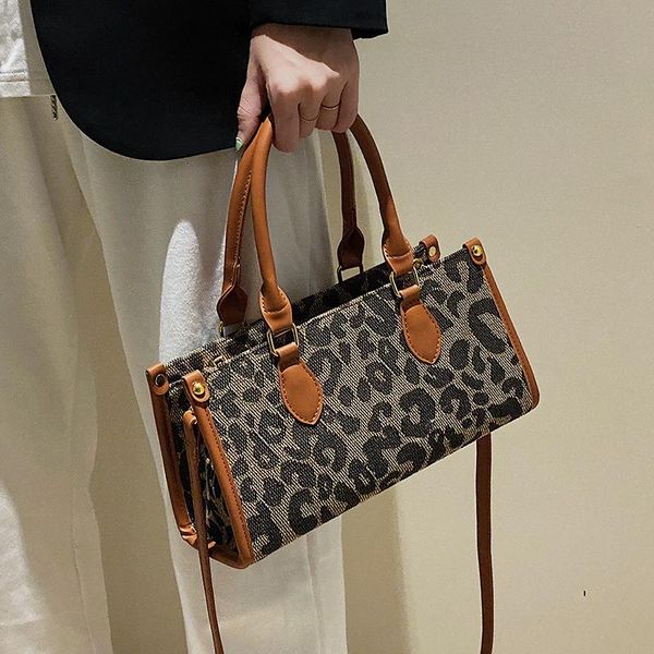 

evening bags women leopard retro 2021 female niche messenger bag fashion all-match portable tote designer satchels
