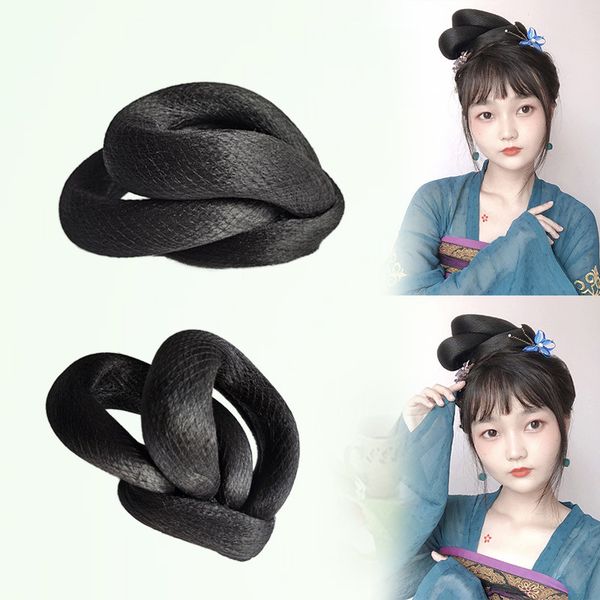 

one antique style contract out fake bun, Black