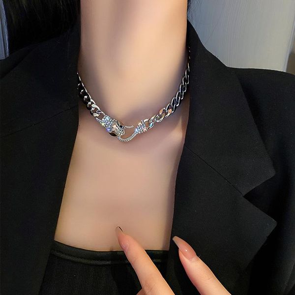 

chokers qwc luxury snake cubic zirconia short necklace for women ladies punk elegant simple link clavicle chain party trendy jewelry, Golden;silver