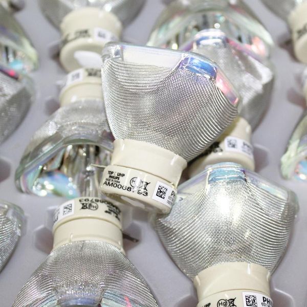 

projector lamps hd is suitable for hcp-2720x/hcp-3000x/hcp-3020x/hcp-3050x projection lamp dt01021