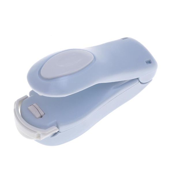 

bag clips portable mini hand-held battery operated heat without (blue)
