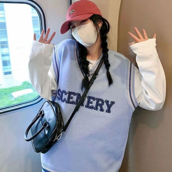 

lazy style letter wool vest men and women autumn 2021 new korean version loose retro student vest knitted v knit vest korean, Black