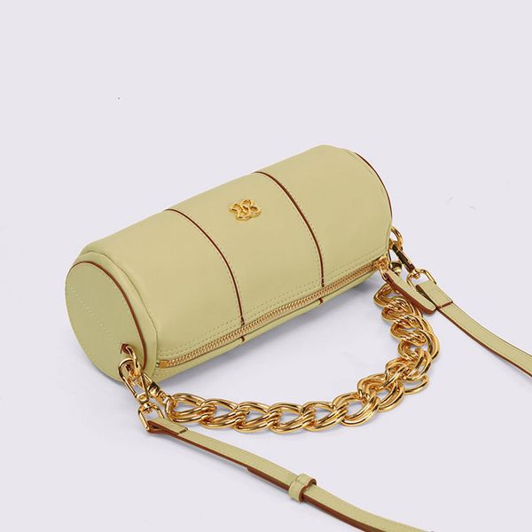 

handbag bag women's 2021 high-class feeling niche wide chain messenger design single shoulder cylinder, Black;red