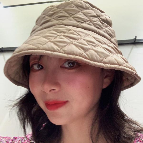 

wide brim hats plaid fisherman hat autumn winter japanese double-faced lady retro warm korean version of fashion show face small basin, Blue;gray