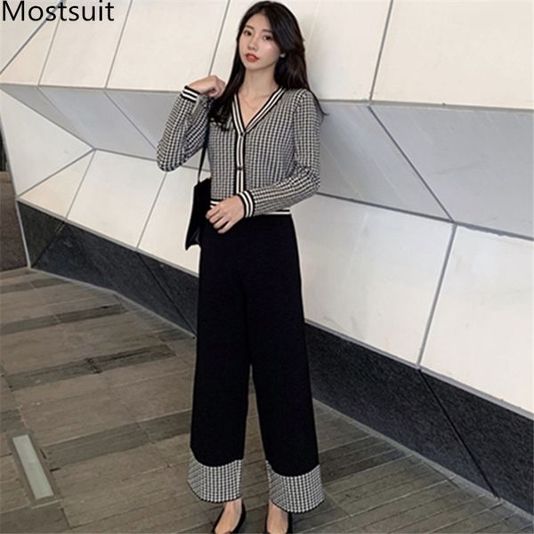 

plaid knitted ladies 2 piece pants suits sets women v-neck short cardigan + wide leg vintage fashion casual set 210518, White