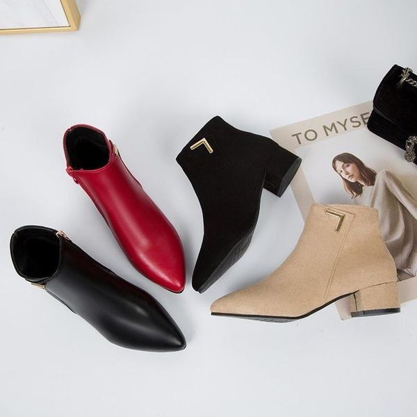 

pointy chunky ankle boots for women in autumn/winter winter shoes s071, Black