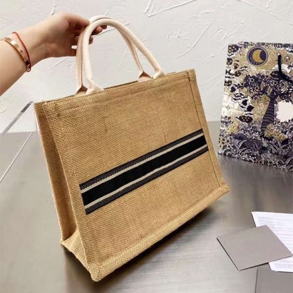 

2021 high-quality bags, shopping, shopping trend, retro fashion straw woven texture bursting with temperament