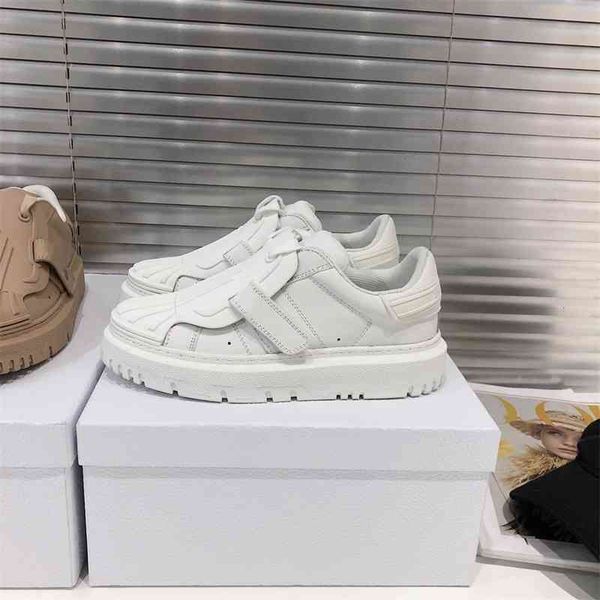 

2021 spring new family shell head leather small white shoes women's, Black