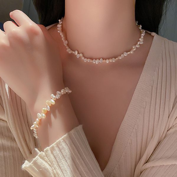 

amulet pendants fresh water pearl necklace light luxury temperament clavicle chain korean personality fashion simple style design women, Golden;silver