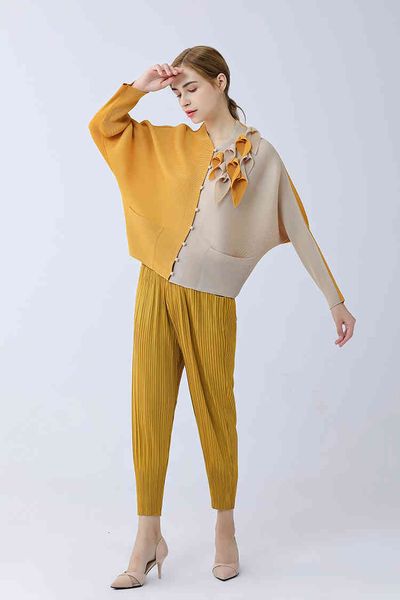 

dresses miyake fold gold thread embroidery long sleeve patchwork single breasted coat, White