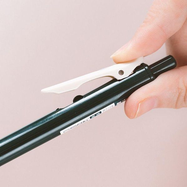 

gel pens 5pcs retro 0.5mm thin point quick drying neutral marker clip pen school w8ed
