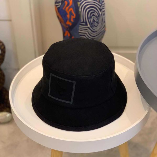 

luxury classic letter belt bucket hats color bar double sided fishermans hat classic black white men and women travel sunh b57, Blue;gray