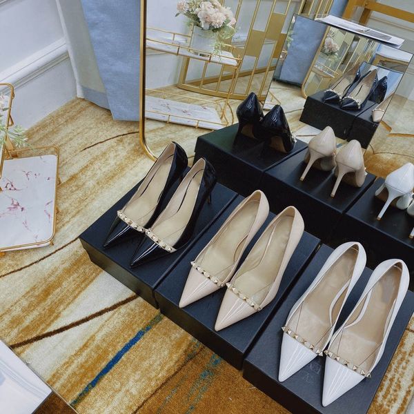 

rivet stitching patent leather pointed high-heeled sandals ladies dress shoes valentine's day dating party with a height of 9cm, Black