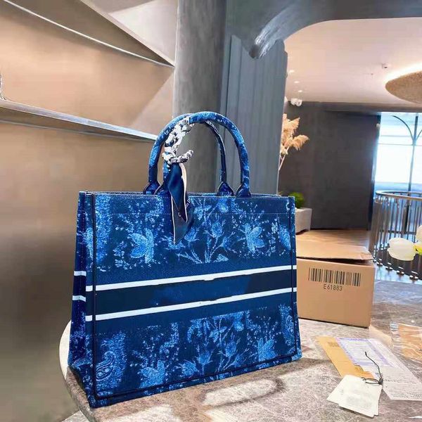 

2021 luxury designer classic totes square large capacity shopping bag colorful handbag famous letter printing geometric pattern