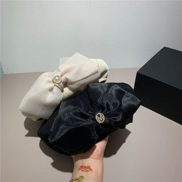 

berets 202109-wei breathable knitting rhinestone letter bowknot lady beret hat women leisure painter, Blue;gray