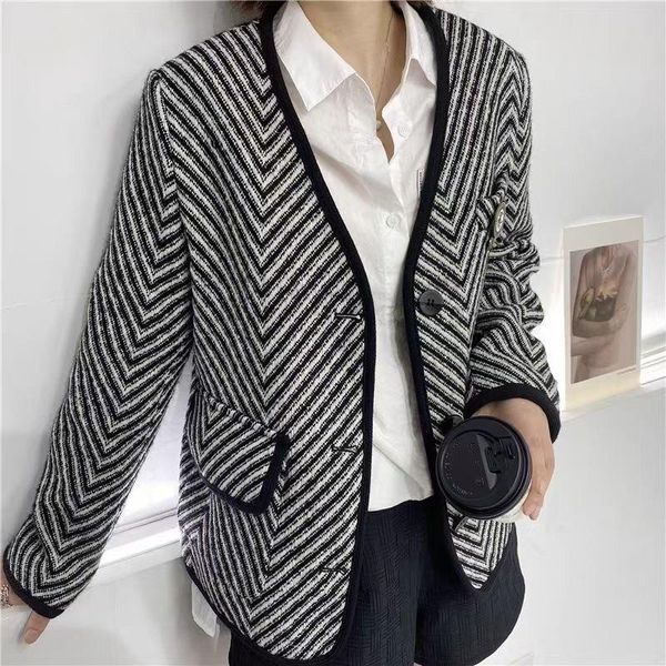 

women's suits & blazers 2022 v is gotten double-breasted stripe colours herringbone wool blended double-sided woolen cloth smlxl cardig, White;black