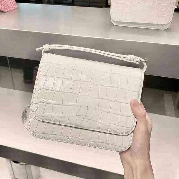 

classic flower sports large-capacity handbagshong kong brand 2021 new advanced crocodile b-button tofu box leather small square messenger ba