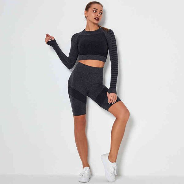 

women's t-shirt selling seamls knitting long sleeve yoga suit running sports fitns yoga shorts for women, White