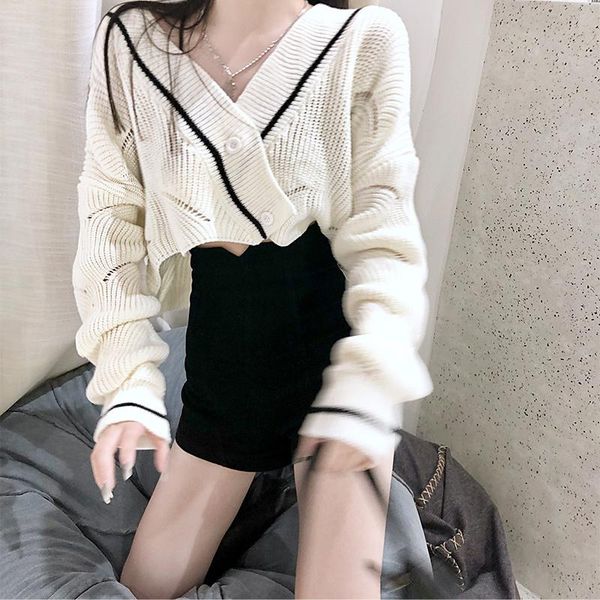 

women's sweaters stsvzorr 2021 autumn and winter french blouse design sense college style short knit sweater, White;black
