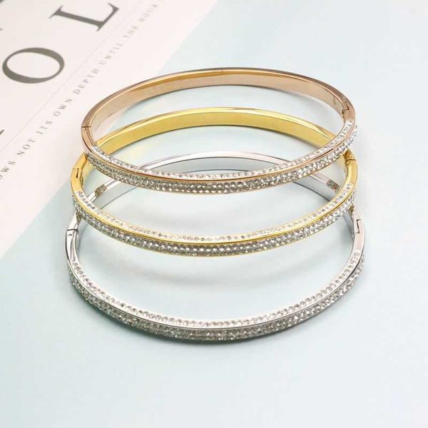 

2021 wholesales stainless steel designer bracelet for women rose gold mi band 4 crystal bracelets trendy jewelry q0719, Black