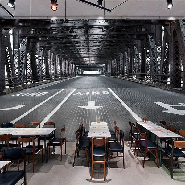 Benutzerdefinierte 3D-Wandbilder Tapete Moderne Schwarz-Weiß-Raumerweiterung Eisenbrücke Wandmalerei Restaurant Café Hintergrundwand