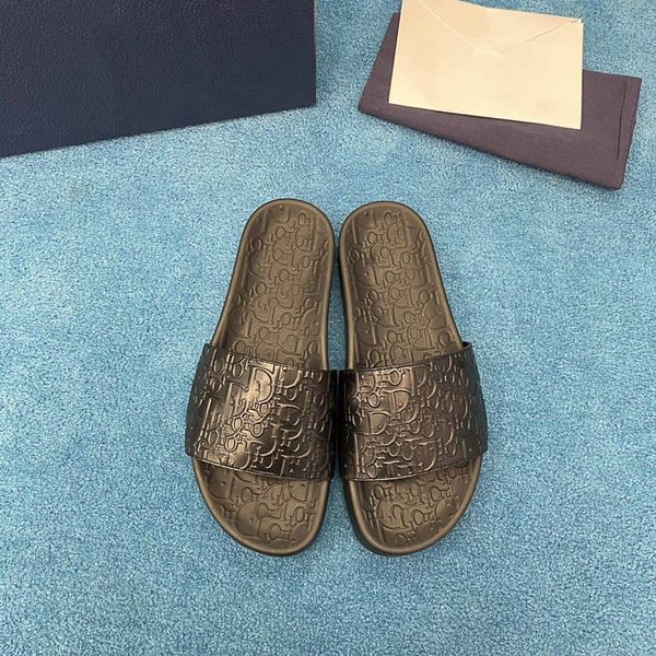 

2021ss new latest leather slippers fashion men sandals slippers flat bottom brand sneakers fashion casual, Black